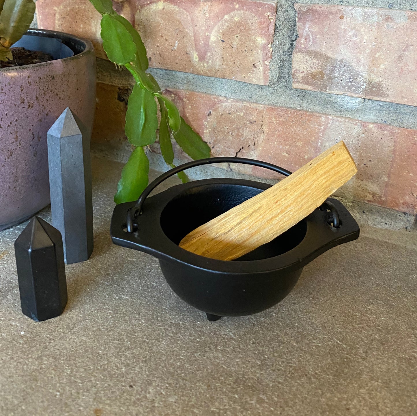 Cast Iron Cauldrons - Two Sizes